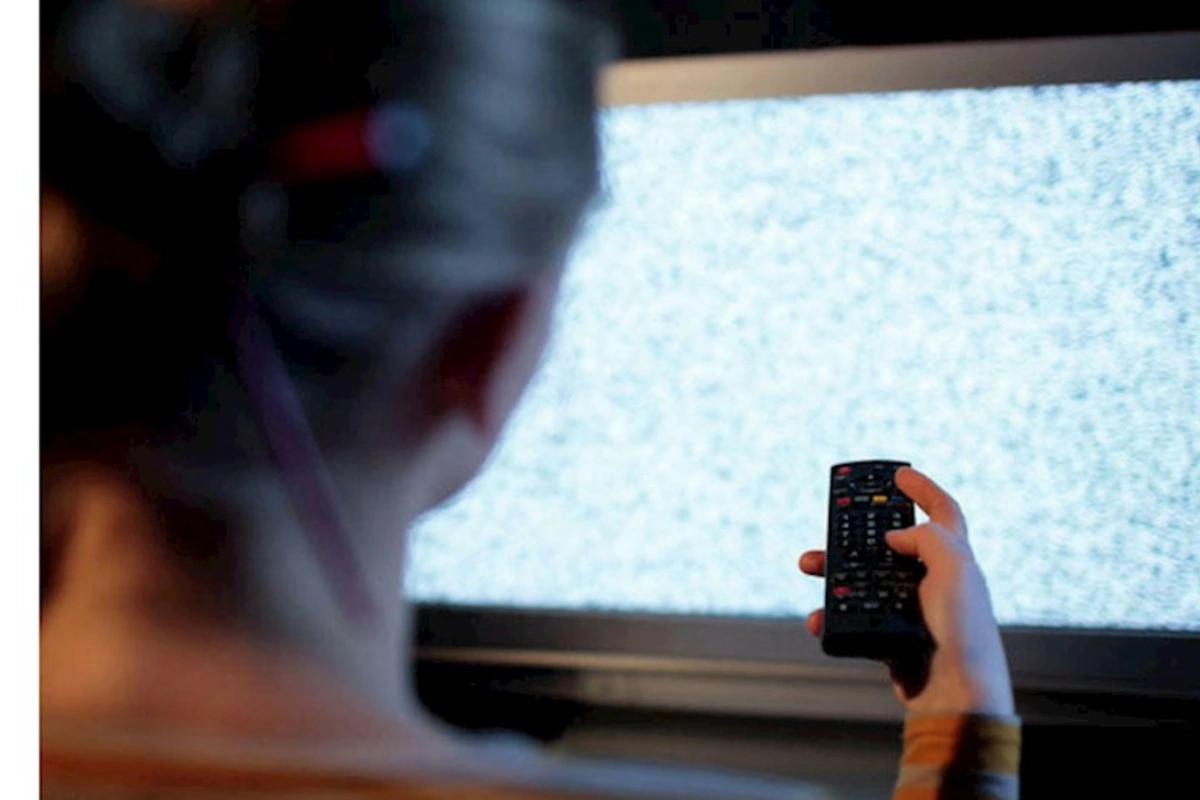 Televizor qarşısında yatmağın gözlənilməz fəsadı