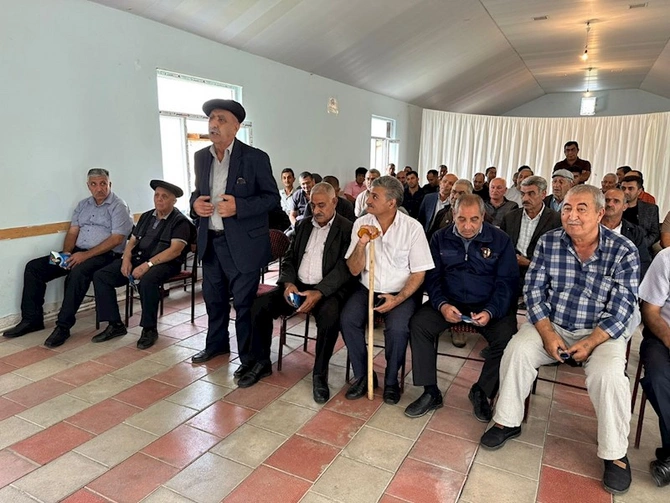 Mircəlil Qasımlı seçiciləri ilə görüşdü — FOTOLAR