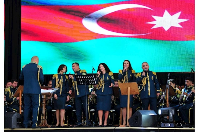 Elçin Quliyev yeni generallara rütbələrini təqdim etdi — VİDEO/FOTOLAR Elçin Quliyev yeni generallara rütbələrini təqdim etdi — VİDEO/FOTOLAR