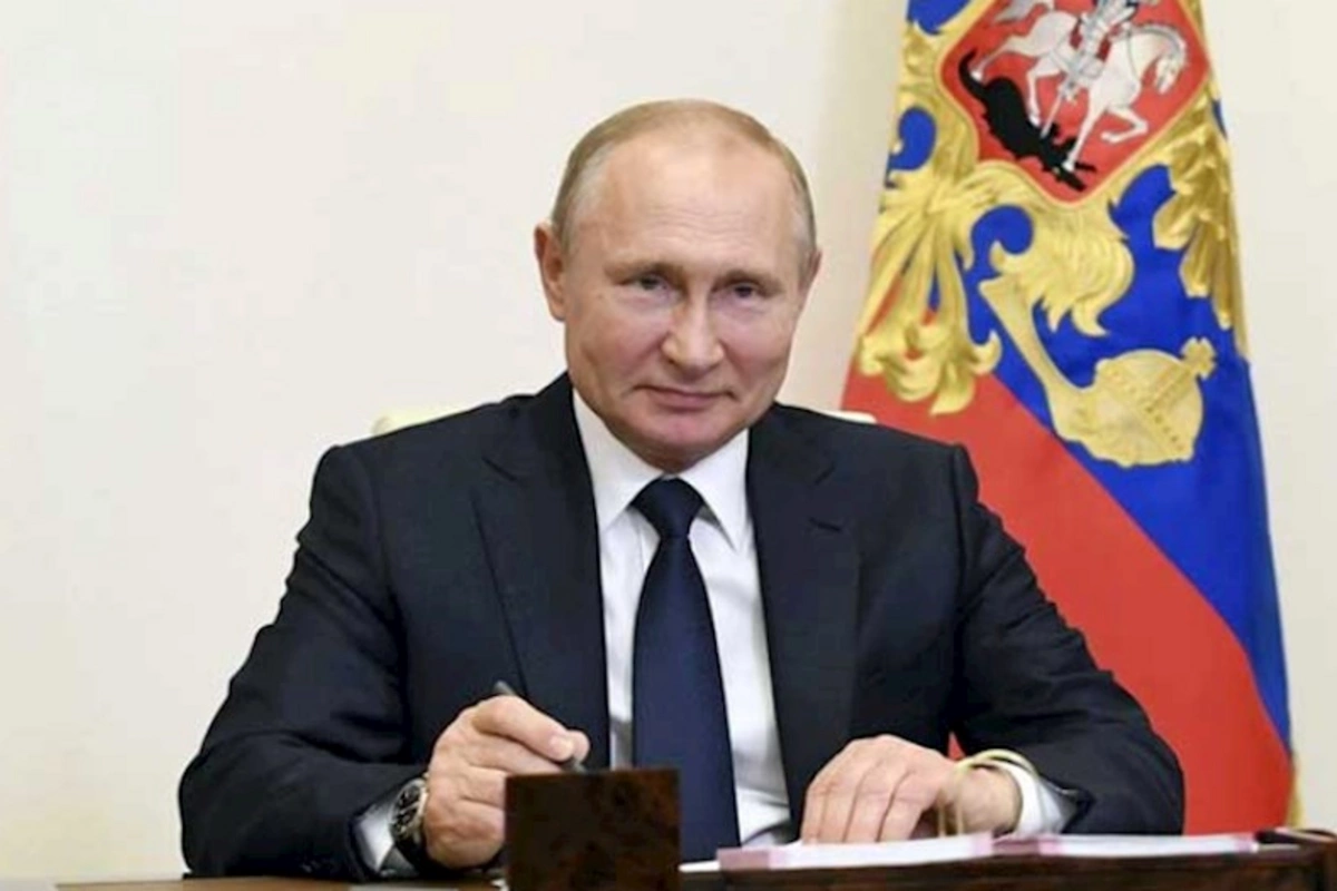Putin: Bakı regionun vahəsinə çevrilir