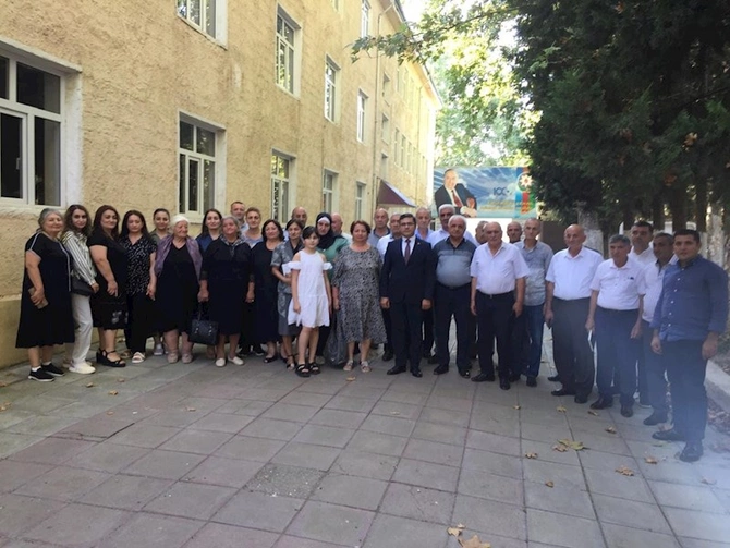 QAİ-nin Gorus rayon təşkilatının Mingəçevirdə Şahverdilər icması ilə birgə növbəti iclası baş tutdu — FOTOLAR QAİ-nin Gorus rayon təşkilatının Mingəçevirdə Şahverdilər icması ilə birgə növbəti iclası baş tutdu — FOTOLAR