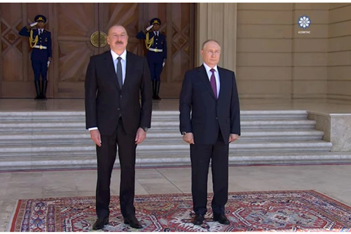 Putinin rəsmi qarşılanma mərasimi keçirildi — VİDEO