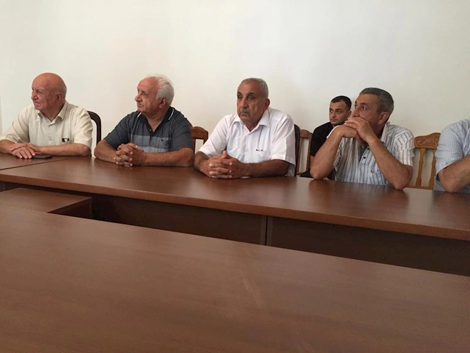 QAİ-nin Gorus rayon təşkilatının Mingəçevirdə Şahverdilər icması ilə birgə növbəti iclası baş tutdu — FOTOLAR QAİ-nin Gorus rayon təşkilatının Mingəçevirdə Şahverdilər icması ilə birgə növbəti iclası baş tutdu — FOTOLAR