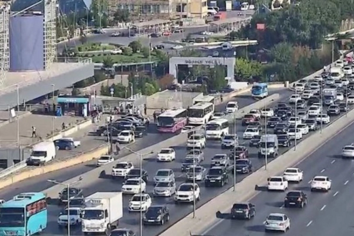 Bakıda bu yollarda tıxac var — SİYAHI