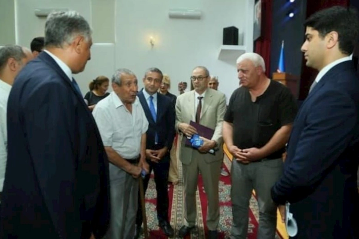 Mircəlil Qasımlı seçicilərlə növbəti görüşünü keçirdi — FOTOLAR