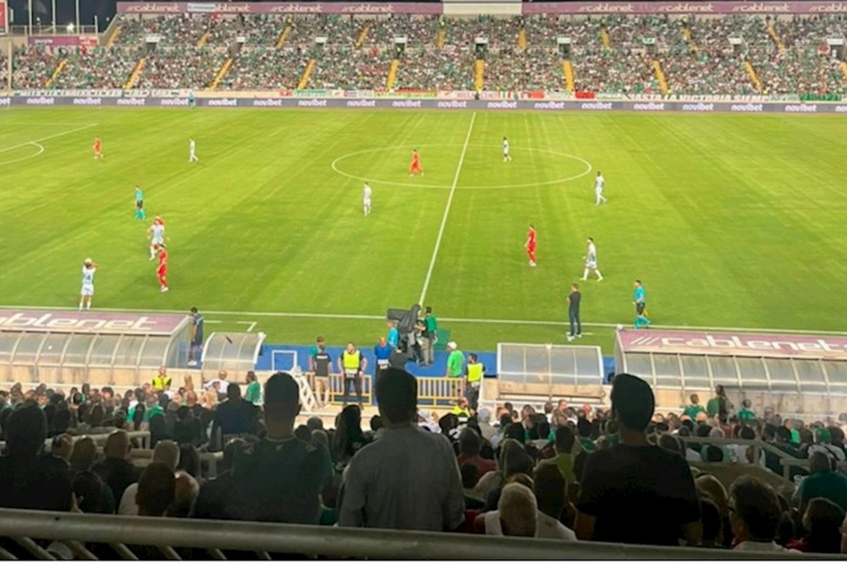 Zirə Omoniyaya böyük hesabla uduzdu
