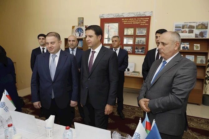 Oğuzda keçirilən əmək yarmarkasında 90 vakansiya təqdim olunub — FOTOLAR Oğuzda keçirilən əmək yarmarkasında 90 vakansiya təqdim olunub — FOTOLAR