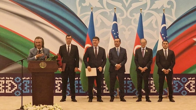 Daşkənddə Azərbaycan və Özbəkistan sənətçilərinə fəxri adlar təqdim olundu — FOTOLAR