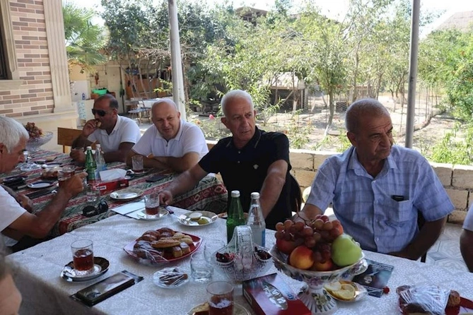 Deputatlığa namizəd Günay Ağamalı Salyanda seçicilərlə görüşdü — VİDEO (FOTOLAR) Deputatlığa namizəd Günay Ağamalı Salyanda seçicilərlə görüşdü — VİDEO (FOTOLAR)