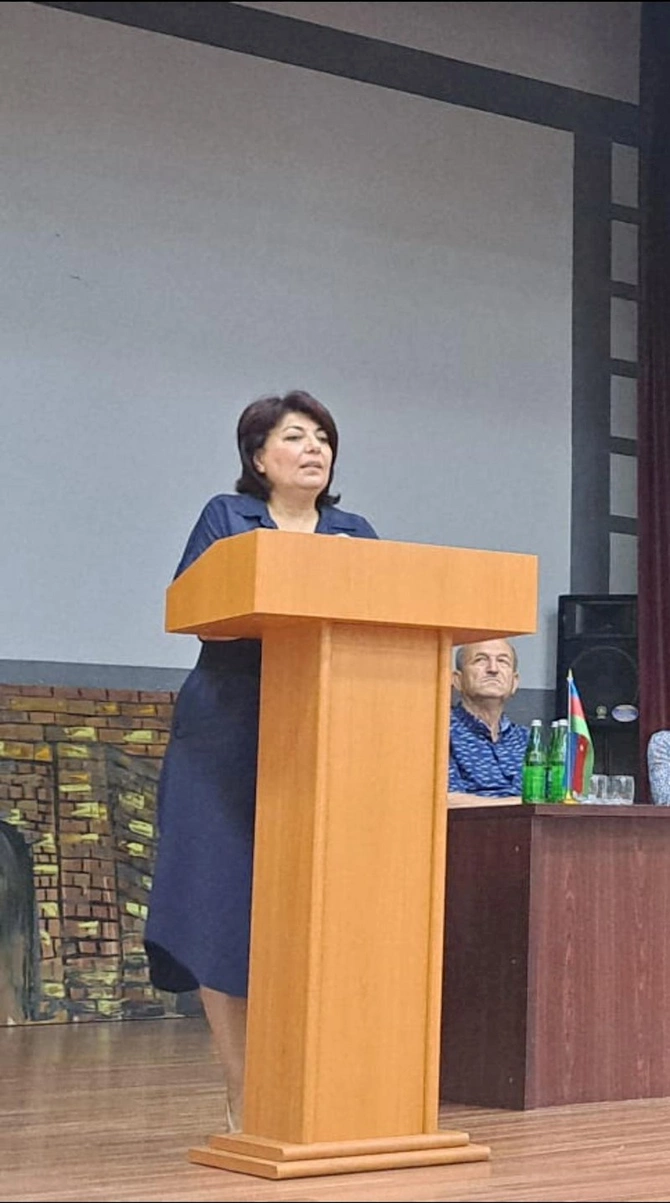Günay Əfəndiyeva Şüvəlanda seçiciləri ilə görüşdü — ATƏT nümayəndələri iştirak etdi (FOTOLAR) Günay Əfəndiyeva Şüvəlanda seçiciləri ilə görüşdü — ATƏT nümayəndələri iştirak etdi (FOTOLAR)