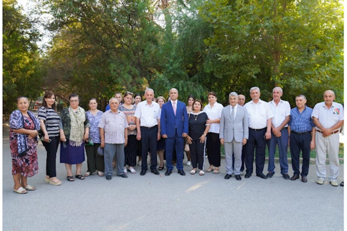 Binəqədi seçicilərinin seçimi bəllidir — FOTOLAR