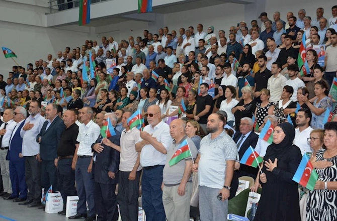 Tənzilə Rüstəmxanlının seçicilərlə möhtəşəm görüşü: Neftçala üçün birlikdə — FOTO