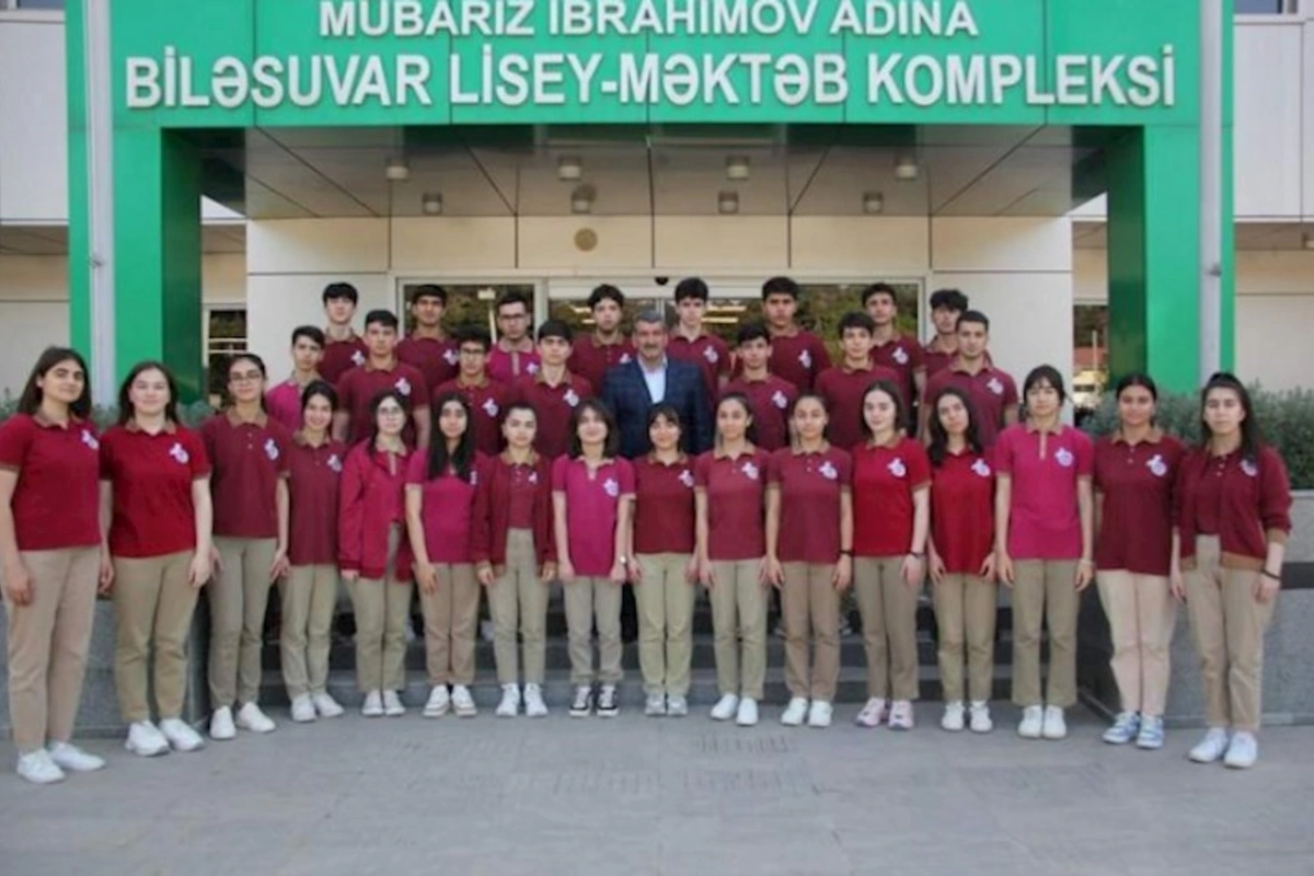 Bu məktəbin bütün məzunları tələbə adını qazandı