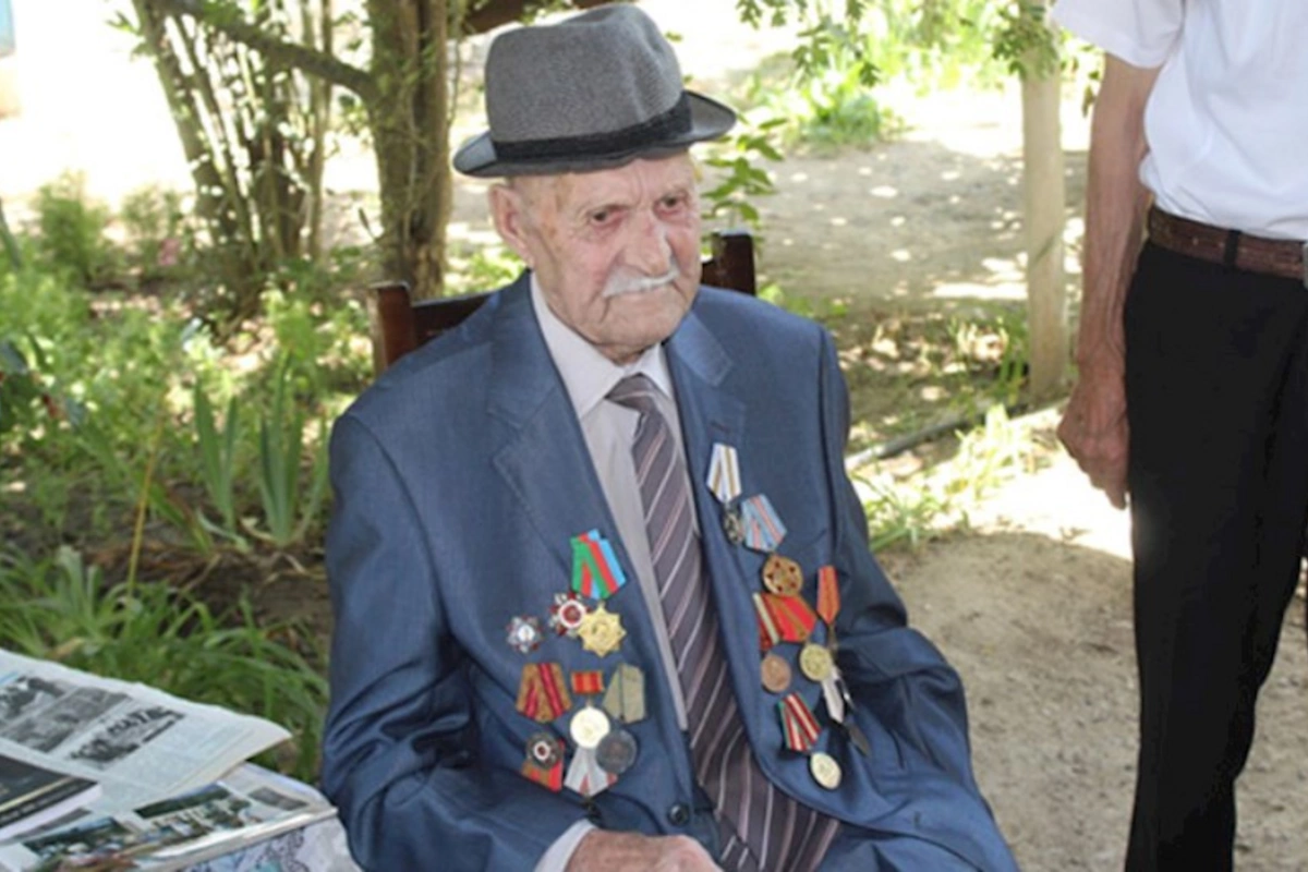 102 yaşlı müharibə veteranı vəfat etdi
