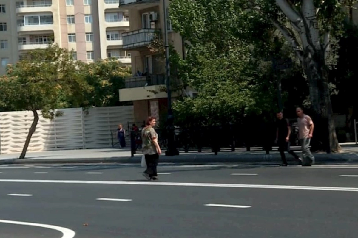 Bakıda yeni asfalt qatı çəkilən yolda PROBLEMLƏR — VİDEO