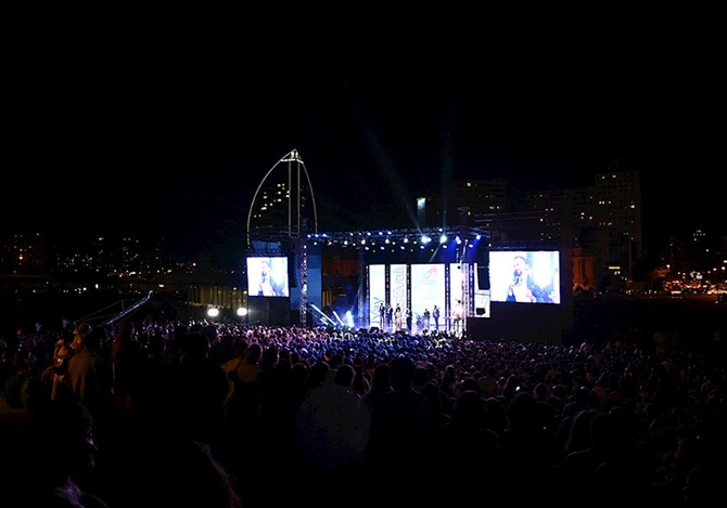 “Yay Festivalı” bağlanış konserti izdihamla keçdi — FOTOLAR (VİDEO) “Yay Festivalı” bağlanış konserti izdihamla keçdi — FOTOLAR (VİDEO)