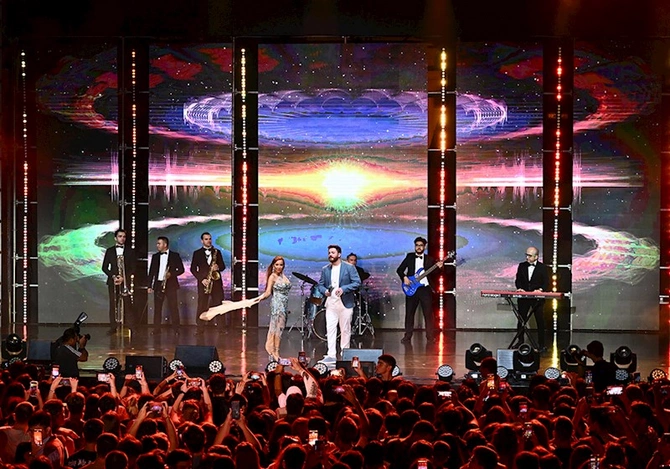 “Yay Festivalı” bağlanış konserti izdihamla keçdi — FOTOLAR (VİDEO) “Yay Festivalı” bağlanış konserti izdihamla keçdi — FOTOLAR (VİDEO)