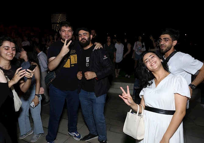 “Yay Festivalı” bağlanış konserti izdihamla keçdi — FOTOLAR (VİDEO) “Yay Festivalı” bağlanış konserti izdihamla keçdi — FOTOLAR (VİDEO)