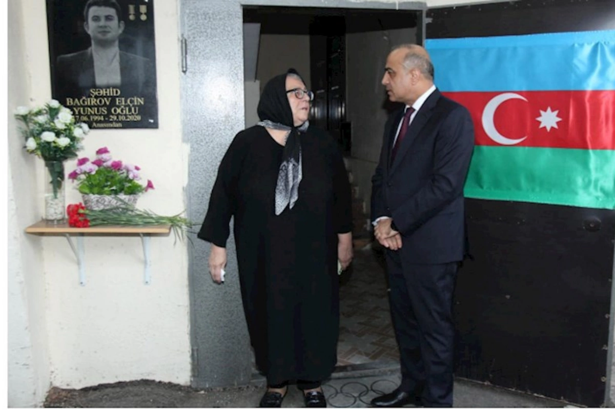 Azay Quliyevin məhəllə görüşləri davam edir, 7-ci mikrorayonda coşqulu qarşılanma — FOTOLAR