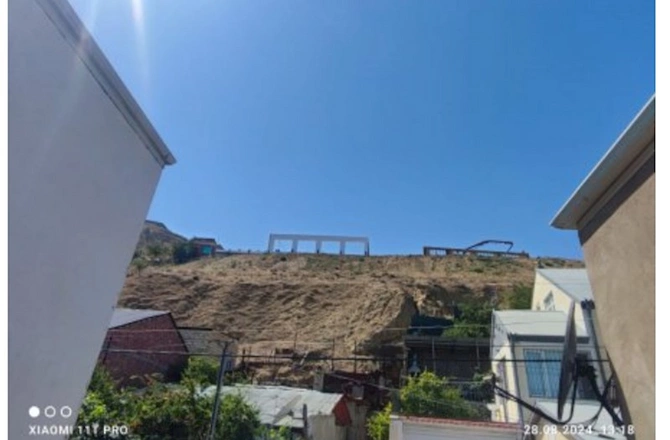 Badamdar şosesində sürüşmə zonasında yenidən restoran tikilir — VİDEO/FOTO