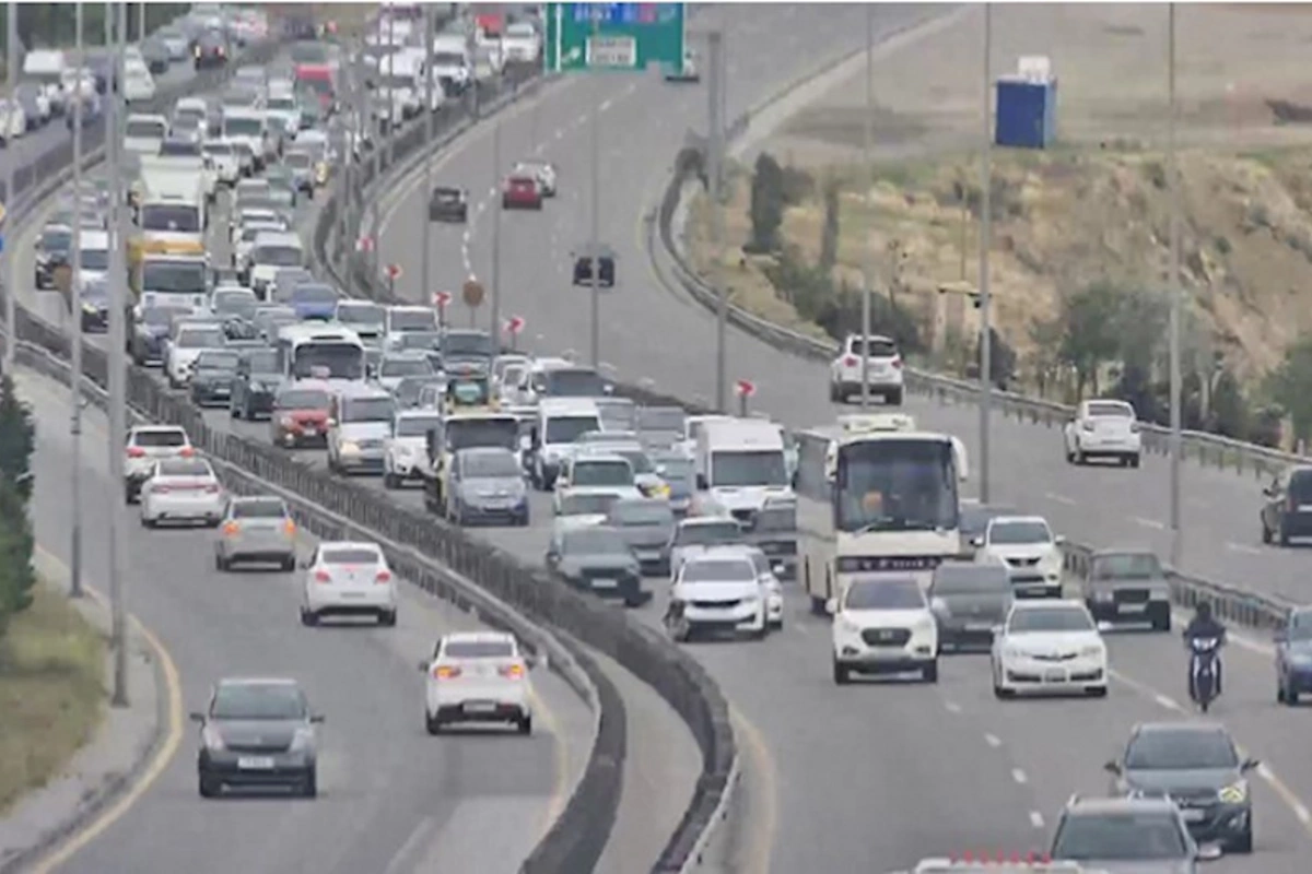 Sürücülərin nəzərinə: Bakıya girişlərdən biri tam bağlanır