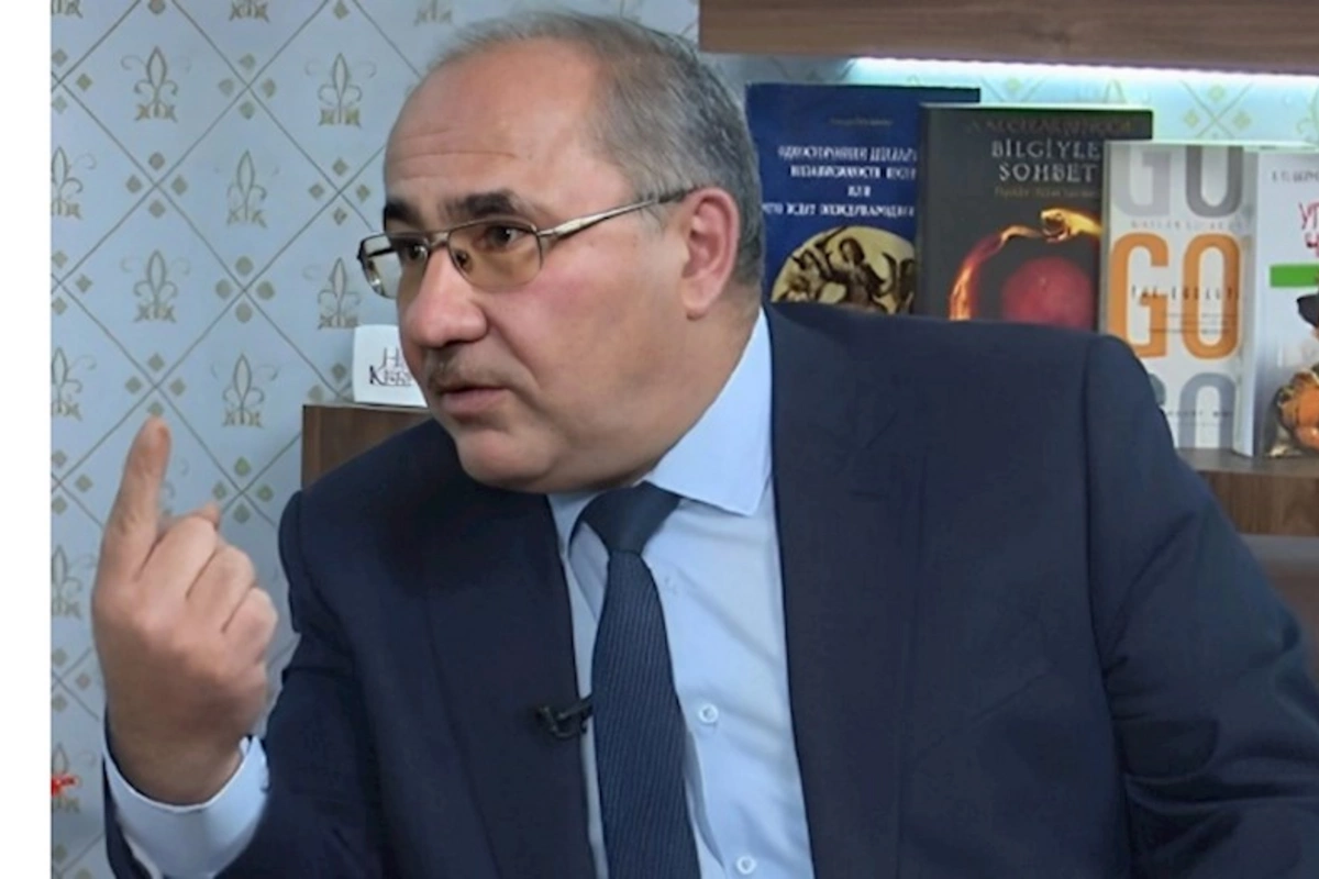 700 bal yığan gənc olimpiya çempionundan daha üstündür