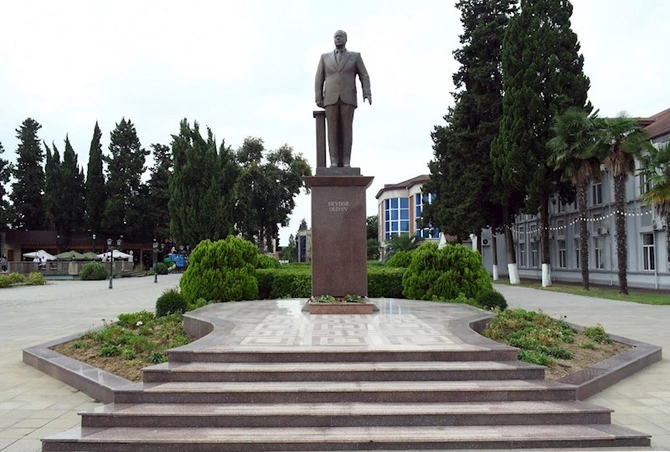 Mədəniyyət naziri Astara rayonunda vətəndaşları qəbul edib — FOTOLAR