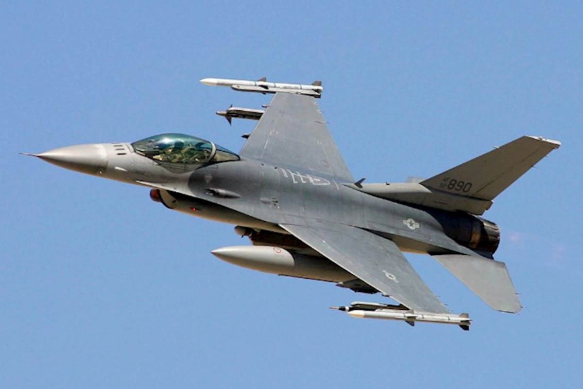 Qərbin Ukraynaya verdiyi ilk F-16 sı qəzaya uğradı