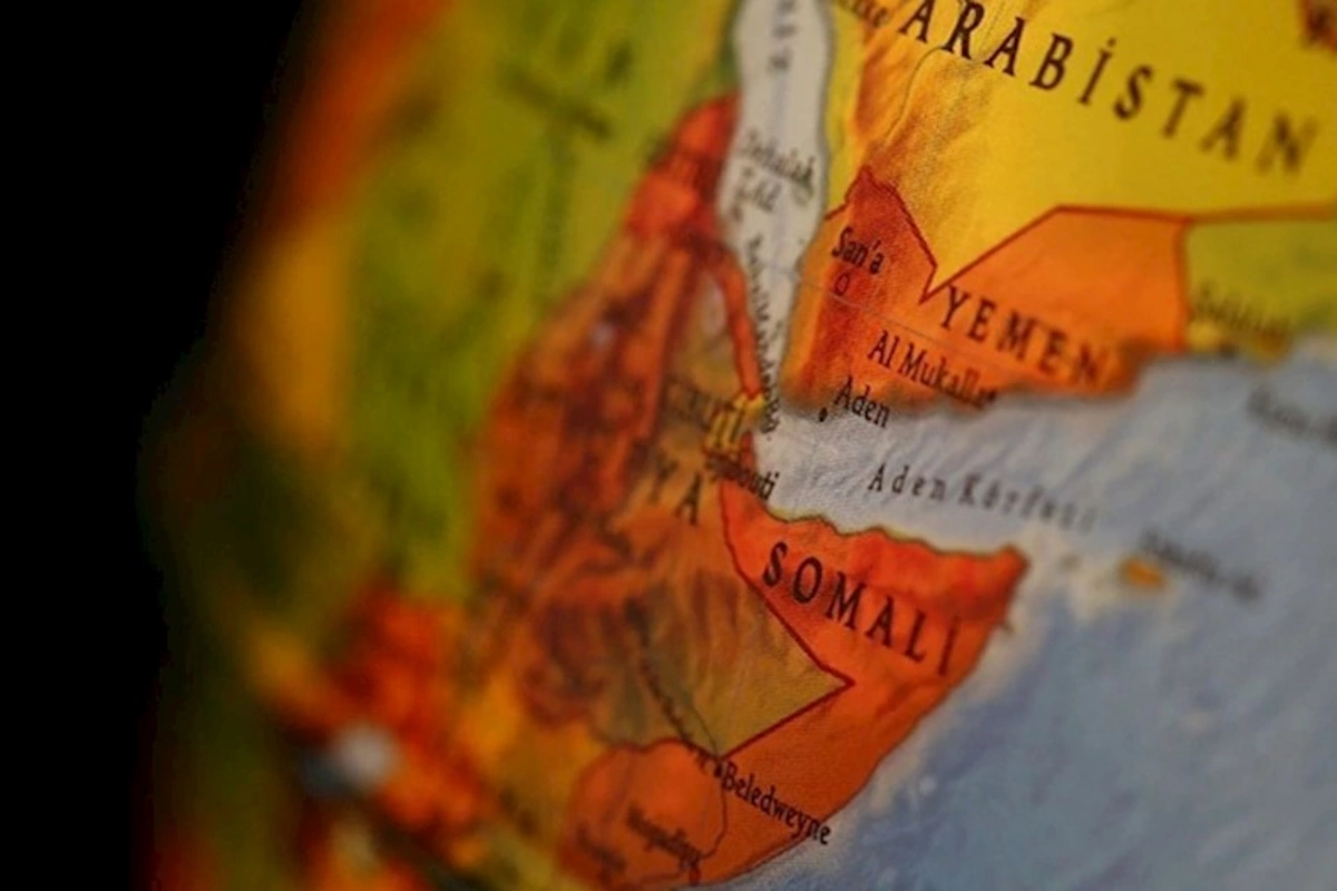 Somalidə çimərliyə bombalı hücum: Xeyli sayda ölən var