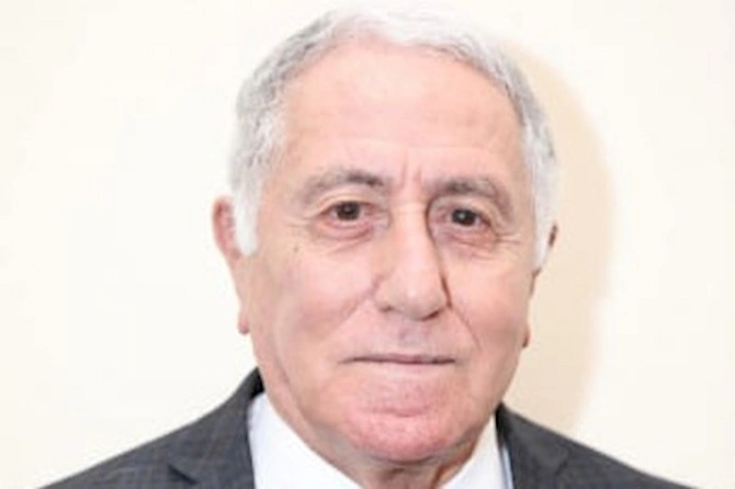 Tanınmış professor vəfat etdi — FOTO