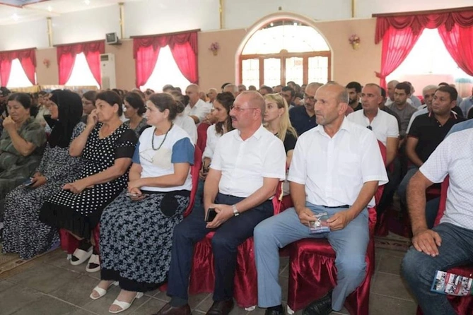 Günay Ağamalı Salyan rayonunun Sarvan kəndində seçicilərlə görüş keçirdi — FOTOLAR (VİDEO)