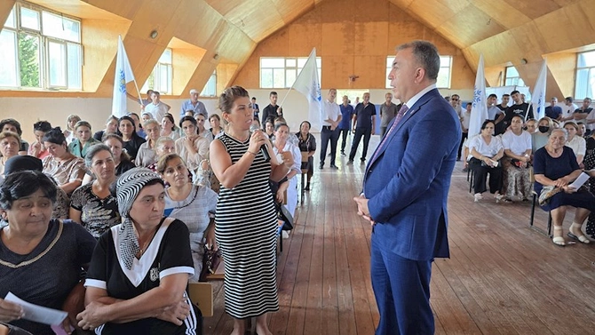 Yeni zirvələrə birlikdə — FOTOLAR