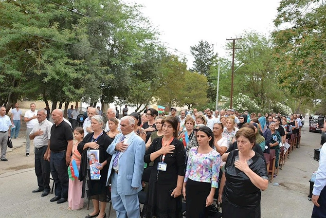 Tənzilə Rüstəmxanlı təşviqat kampaniyasını uğurla yekunlaşdırdı — Neftçala üçün birlikdə!