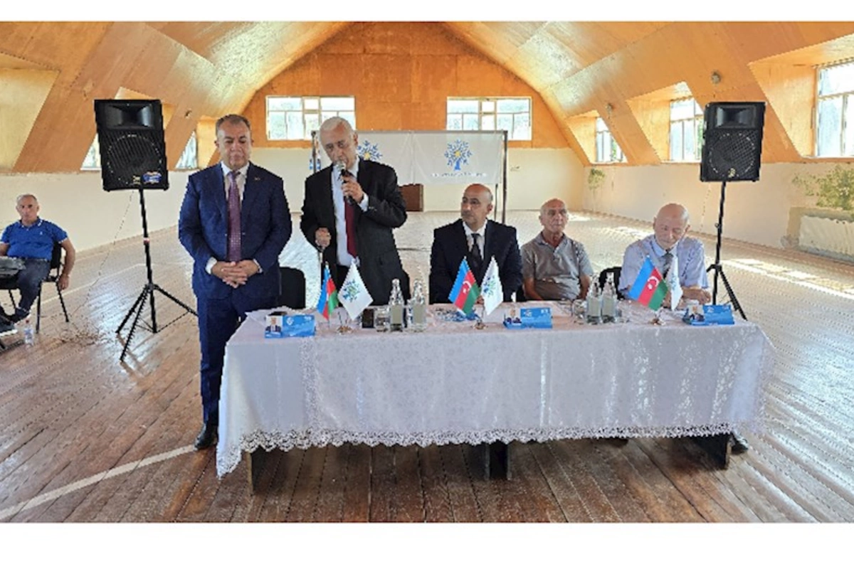 Yeni zirvələrə birlikdə — FOTOLAR