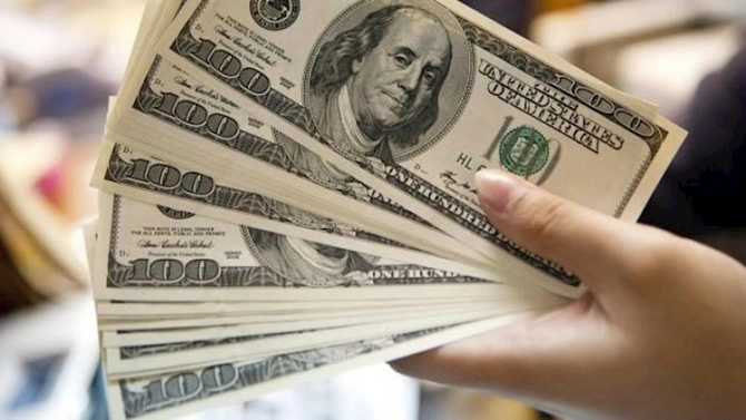 Azərbaycanda növbəti dollar ajiotajı — Devalvasiya, yoxsa... Azərbaycanda növbəti dollar ajiotajı — Devalvasiya, yoxsa...