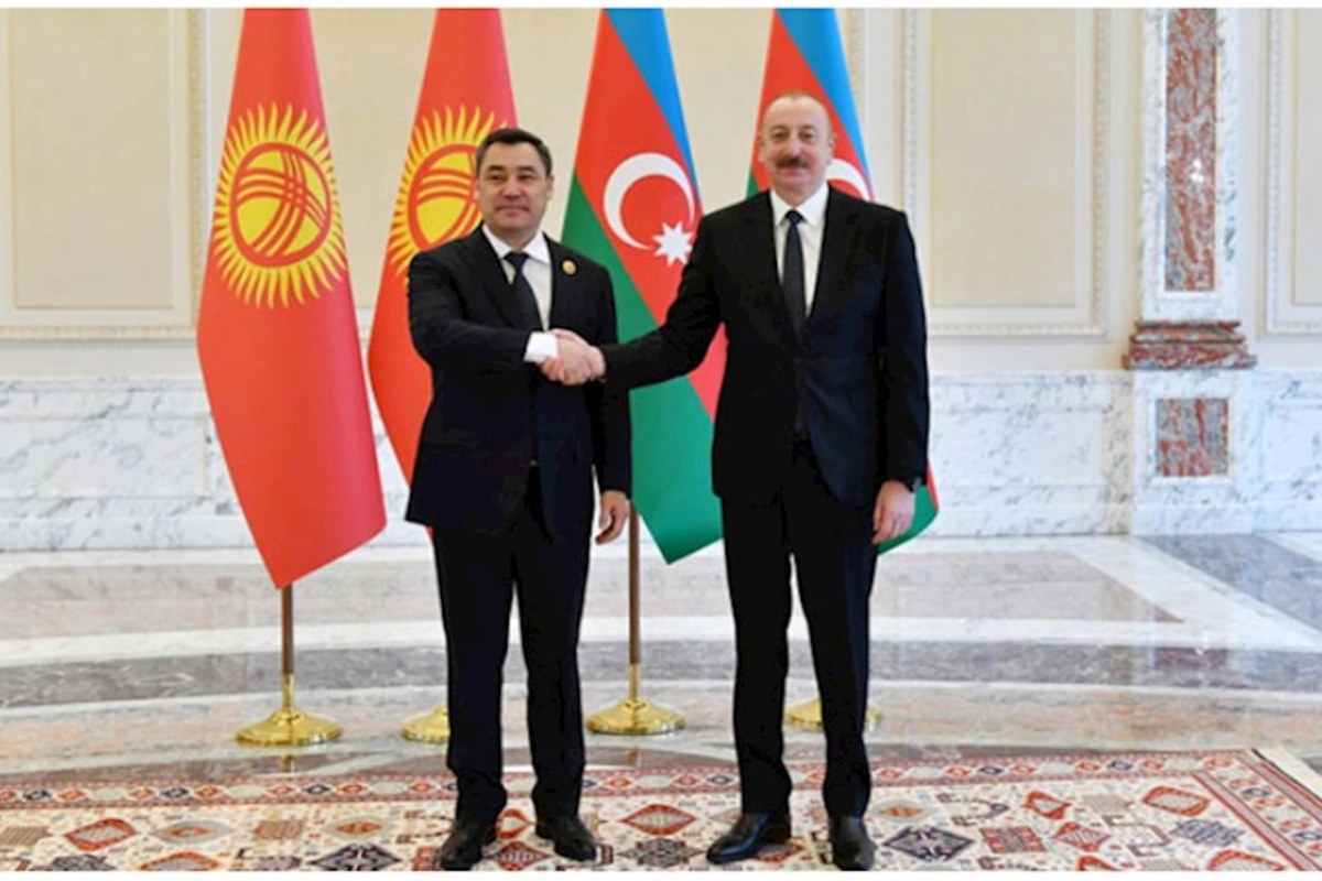 Prezident Japarovu təbrik etdi