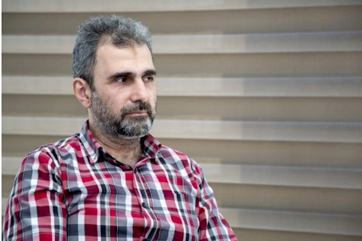 “Jurnalistikada yazı yaza bilməyənlərin əskikliyini redaktorlar ört-basdır edir” — İsmayıl Rafiqoğlu