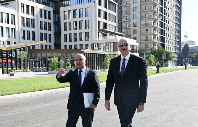 Prezident yeni avtomobil yolunun açılışında — YENİLƏNDİ (FOTOLAR) Prezident yeni avtomobil yolunun açılışında — YENİLƏNDİ (FOTOLAR)