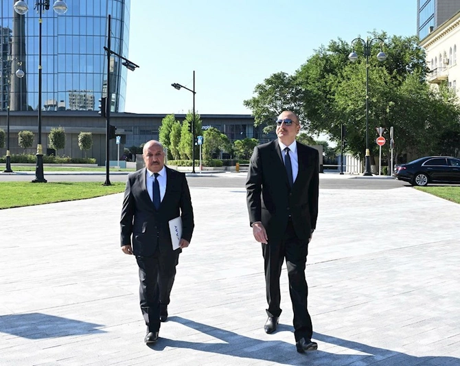 Prezident yeni avtomobil yolunun açılışında — YENİLƏNDİ (FOTOLAR) Prezident yeni avtomobil yolunun açılışında — YENİLƏNDİ (FOTOLAR)
