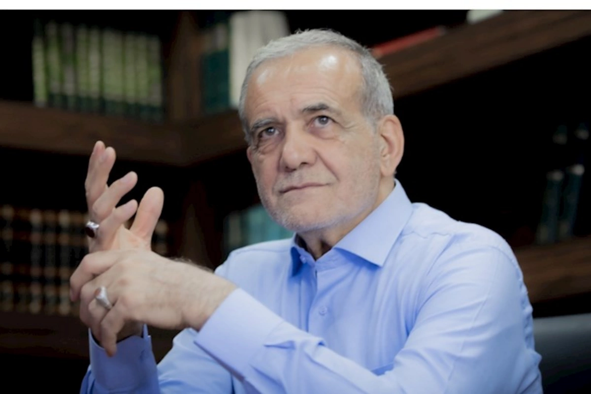 Şoyqu Tehranda: Pezeşkian ilə görüşdü...