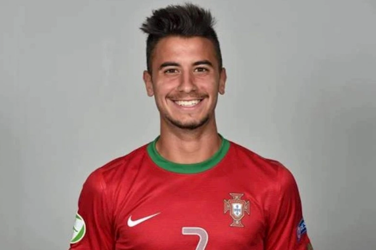 Neftçi Portuqaliya yığmasının yarımmüdafiəçisini transfer etdi