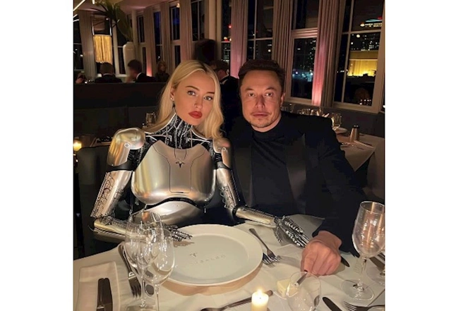 İlon Mask robot sevgilisi ilə şam yeməyi yedi — FOTO