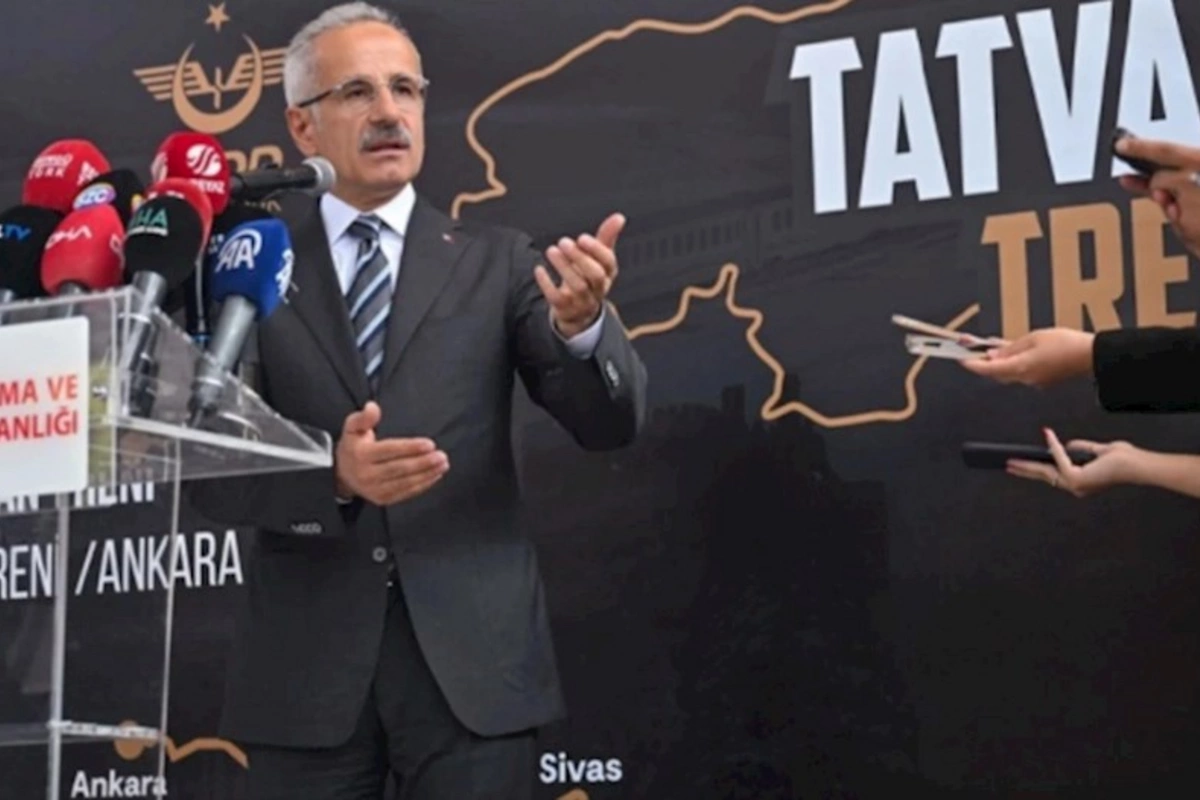 Türkiyəli nazir danışdı: Instagram nə vaxt açılacaq?