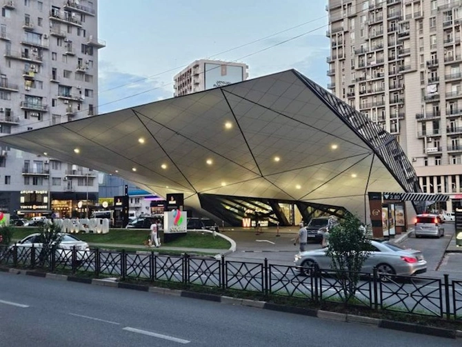 Mc Donaldsdan Azərbaycana qarşı növbəti hörmətsizlik — Bayrağımızı ASMADILAR (FOTOLAR)