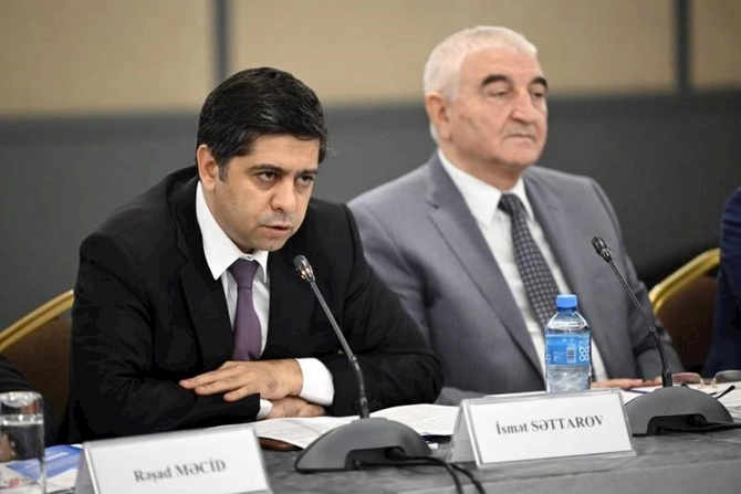 Milli Məclisə seçkilər ilə əlaqədar media subyektlərinin nümayəndələri üçün müşavirə keçirildi — FOTOLAR