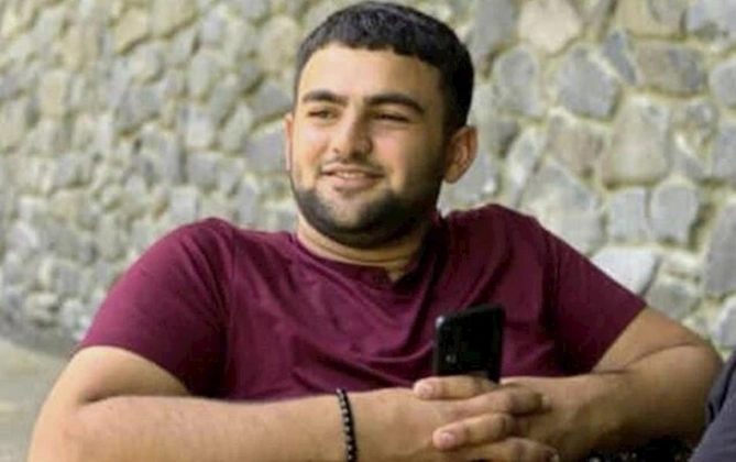 20 yaşlı sürücü sükan arxasında qəfil öldü — FOTO 20 yaşlı sürücü sükan arxasında qəfil öldü — FOTO