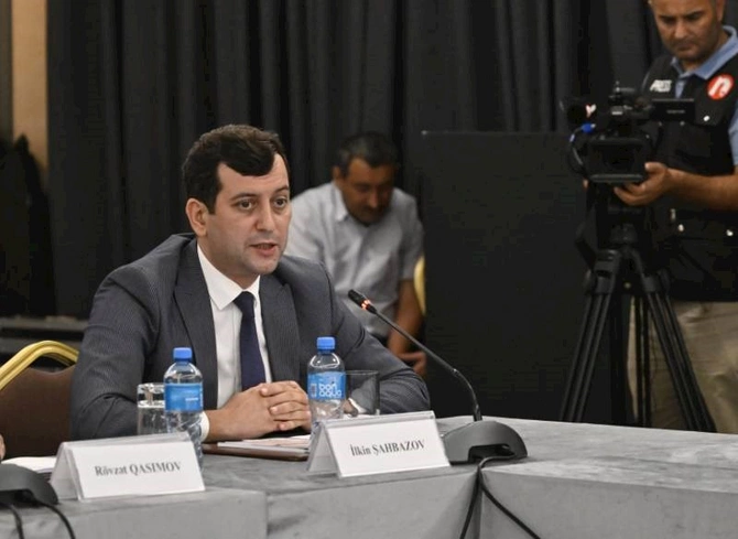 Milli Məclisə seçkilər ilə əlaqədar media subyektlərinin nümayəndələri üçün müşavirə keçirildi — FOTOLAR