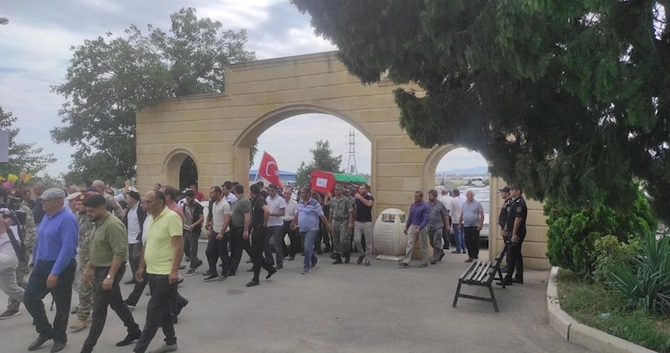 İki il əvvəl Laçında itkin düşən hərbçilərimiz dəfn edildi — FOTOLAR