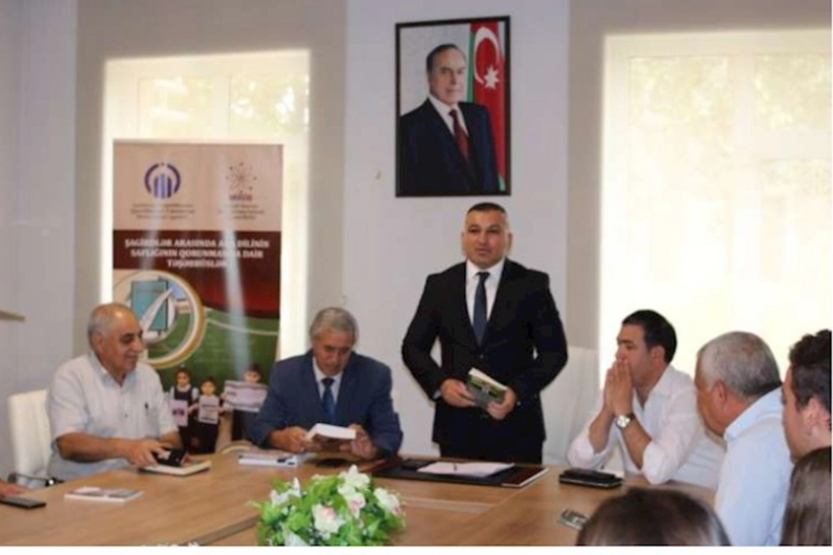 Biləsuvarda Şagirdlər arasında Ana dilinin saflığının qorunmasına dair təşəbbüslər layihəsi ilə bağlı tədbir keçirilib — FOTOLAR