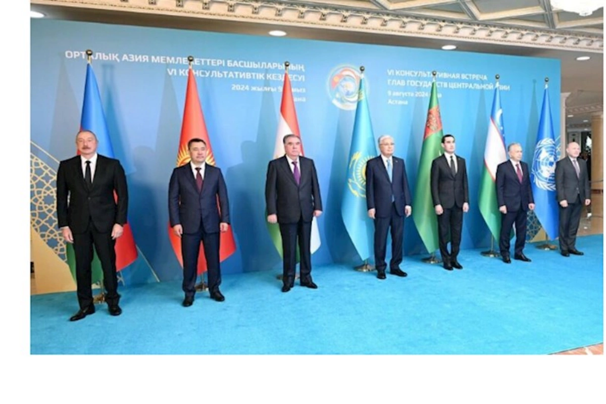 Prezident Astanada mühüm görüşdə iştirak etdi — YENİLƏNDİ (FOTOLAR)
